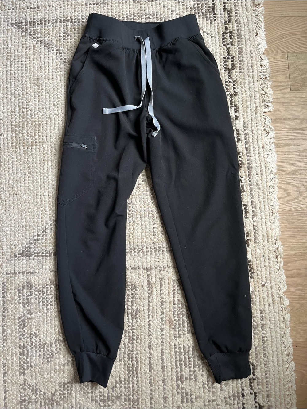 Figs Black Zamora High Waisted Petite Jogger Scrub Pants XSP